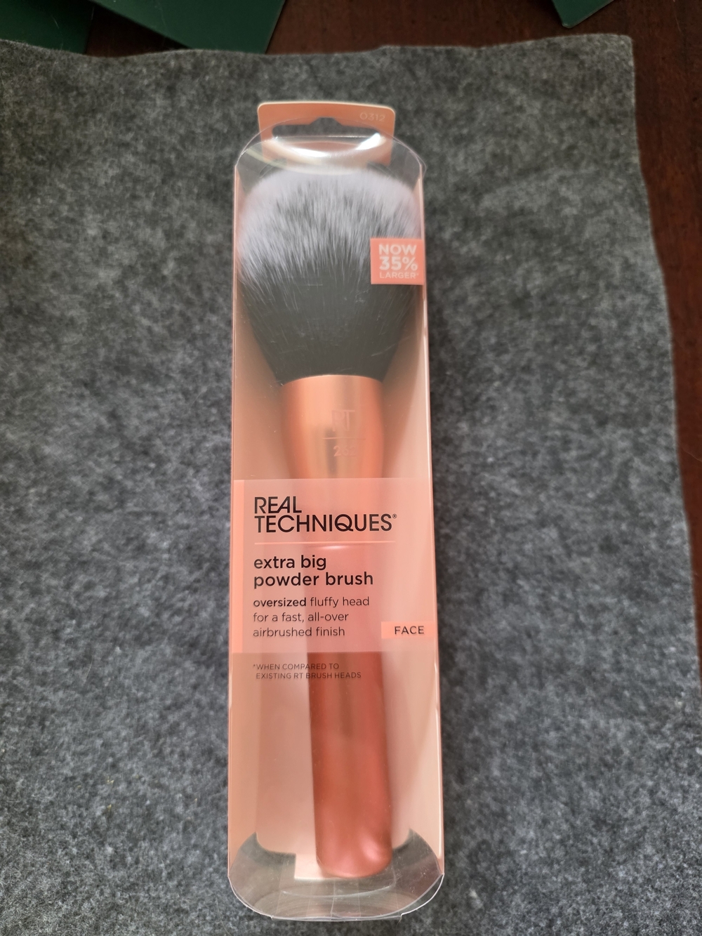 Real Techniques Extra Big Powder Brush - Coral